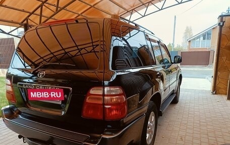 Toyota Land Cruiser 100 рестайлинг 2, 2000 год, 1 699 000 рублей, 3 фотография