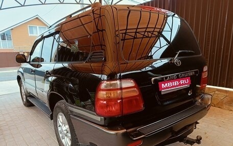 Toyota Land Cruiser 100 рестайлинг 2, 2000 год, 1 699 000 рублей, 4 фотография