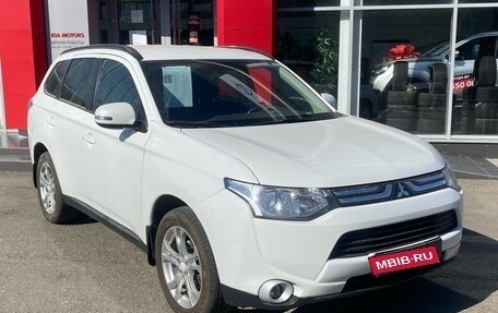 Mitsubishi Outlander III рестайлинг 3, 2012 год, 1 462 000 рублей, 4 фотография