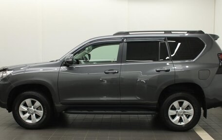 Toyota Land Cruiser Prado 150 рестайлинг 2, 2020 год, 5 590 000 рублей, 13 фотография