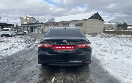 Toyota Camry, 2020 год, 3 250 000 рублей, 2 фотография