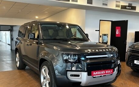 Land Rover Defender II, 2023 год, 14 800 000 рублей, 6 фотография