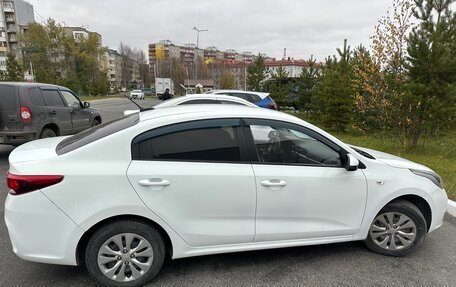 KIA Rio IV, 2017 год, 850 000 рублей, 1 фотография