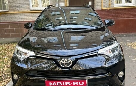 Toyota RAV4, 2018 год, 3 200 000 рублей, 1 фотография