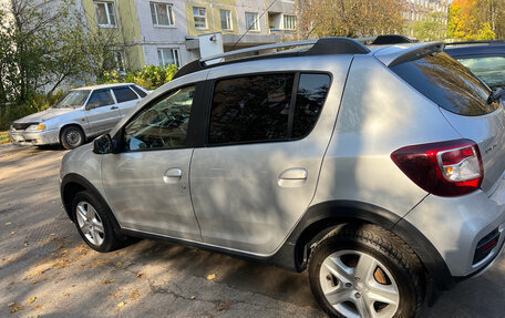 Renault Sandero II рестайлинг, 2015 год, 954 000 рублей, 34 фотография