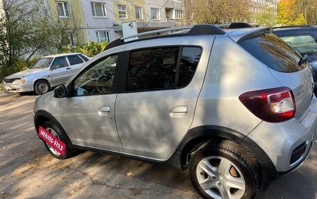 Renault Sandero II рестайлинг, 2015 год, 954 000 рублей, 35 фотография