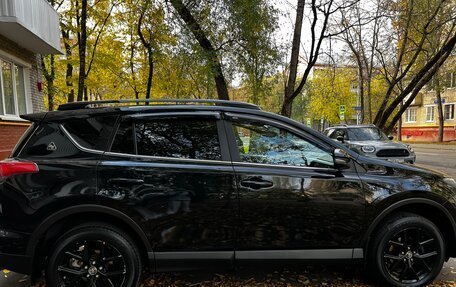 Toyota RAV4, 2018 год, 3 200 000 рублей, 4 фотография