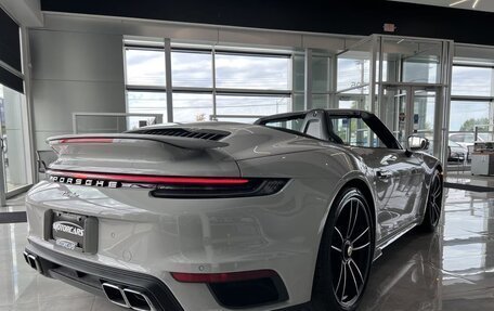 Porsche 911, 2021 год, 26 899 208 рублей, 4 фотография