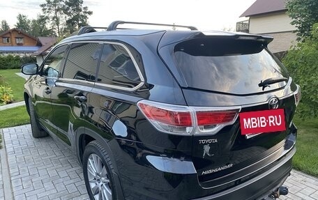 Toyota Highlander III, 2014 год, 2 700 000 рублей, 10 фотография