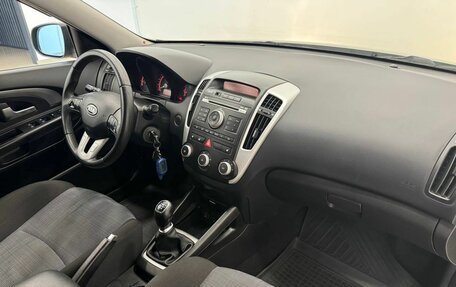 KIA cee'd I рестайлинг, 2010 год, 1 025 000 рублей, 13 фотография