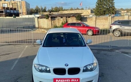 BMW 1 серия, 2010 год, 910 000 рублей, 4 фотография