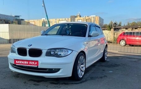 BMW 1 серия, 2010 год, 910 000 рублей, 2 фотография