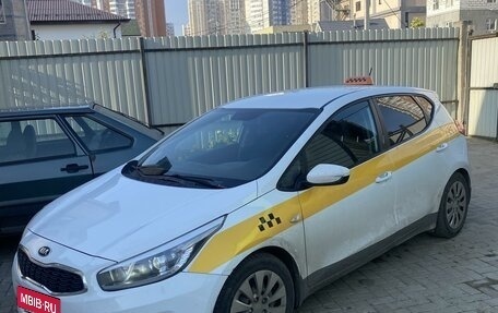 KIA cee'd III, 2016 год, 1 250 000 рублей, 2 фотография