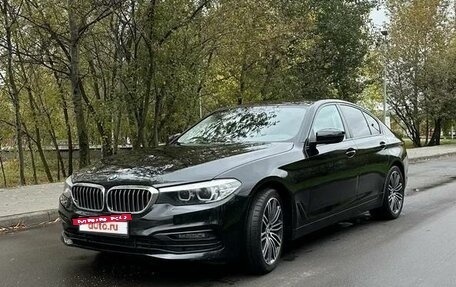 BMW 5 серия, 2018 год, 3 485 000 рублей, 2 фотография