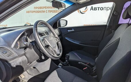 Hyundai Solaris II рестайлинг, 2013 год, 930 000 рублей, 13 фотография