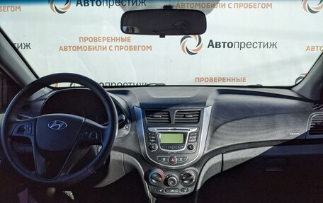 Hyundai Solaris II рестайлинг, 2013 год, 930 000 рублей, 18 фотография