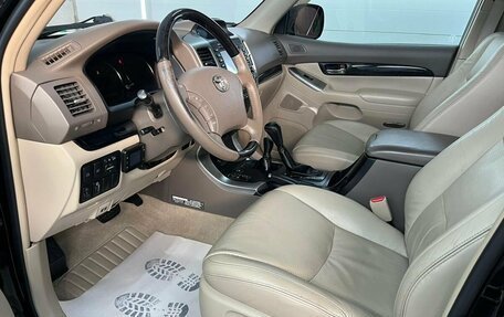 Toyota Land Cruiser Prado 120 рестайлинг, 2008 год, 2 690 000 рублей, 17 фотография