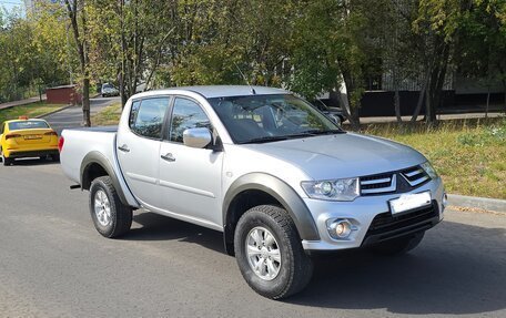 Mitsubishi L200 IV рестайлинг, 2014 год, 1 365 000 рублей, 5 фотография