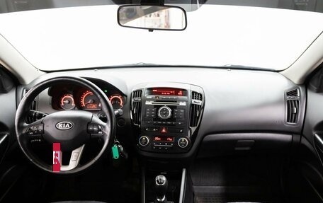 KIA cee'd I рестайлинг, 2011 год, 948 000 рублей, 13 фотография