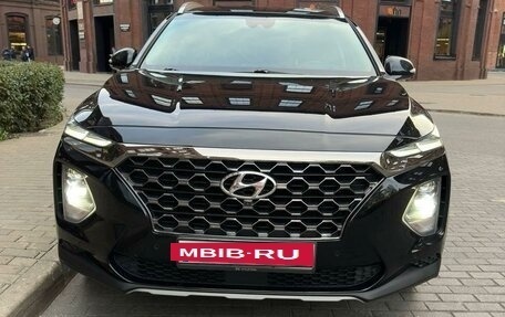 Hyundai Santa Fe IV, 2018 год, 3 490 000 рублей, 2 фотография