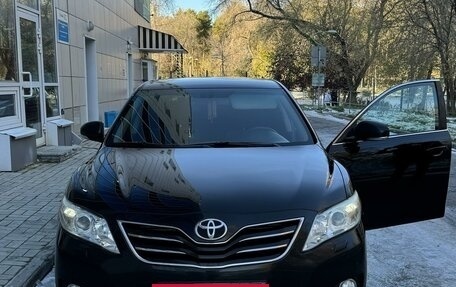 Toyota Camry, 2011 год, 1 490 000 рублей, 2 фотография