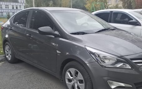 Hyundai Solaris II рестайлинг, 2015 год, 1 250 000 рублей, 2 фотография