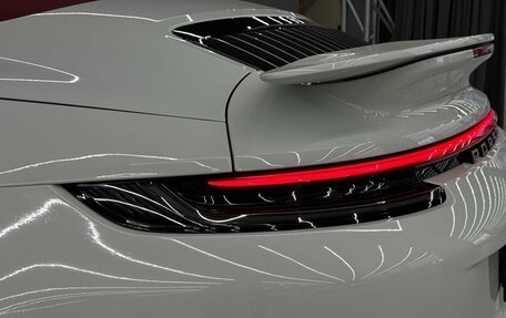 Porsche 911, 2021 год, 27 000 000 рублей, 11 фотография