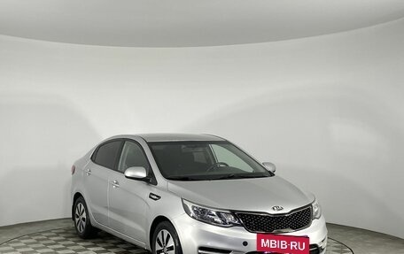 KIA Rio III рестайлинг, 2017 год, 1 060 000 рублей, 2 фотография