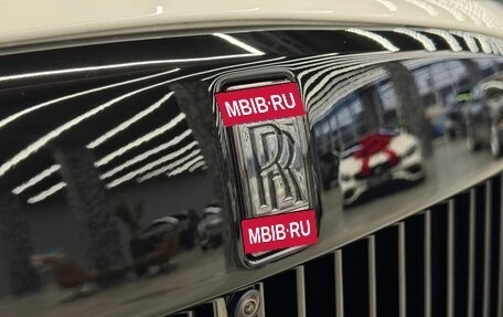 Rolls-Royce Cullinan, 2019 год, 40 000 000 рублей, 4 фотография