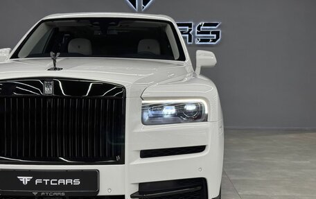 Rolls-Royce Cullinan, 2019 год, 40 000 000 рублей, 7 фотография