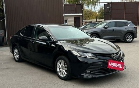 Toyota Camry, 2019 год, 2 950 000 рублей, 10 фотография