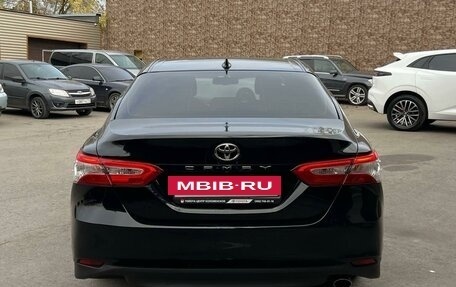 Toyota Camry, 2019 год, 2 950 000 рублей, 4 фотография