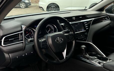 Toyota Camry, 2019 год, 2 950 000 рублей, 16 фотография