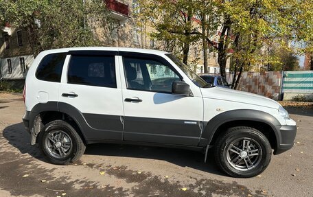 Chevrolet Niva I рестайлинг, 2018 год, 930 000 рублей, 15 фотография