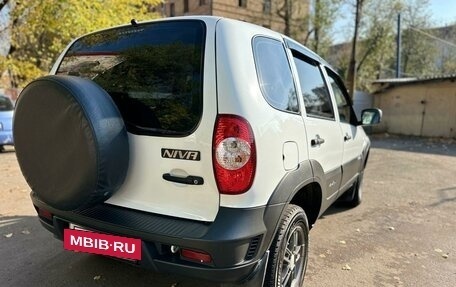 Chevrolet Niva I рестайлинг, 2018 год, 930 000 рублей, 16 фотография