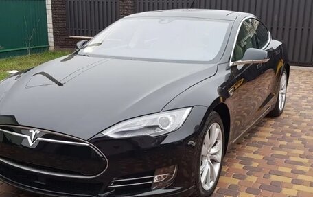 Tesla Model S I, 2015 год, 2 900 000 рублей, 3 фотография