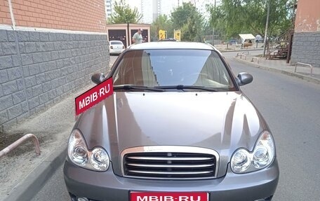 Hyundai Sonata IV рестайлинг, 2005 год, 560 000 рублей, 1 фотография