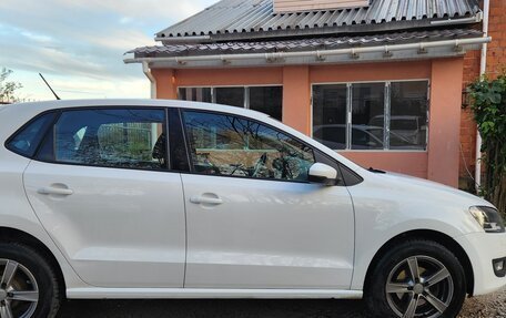 Volkswagen Polo VI (EU Market), 2012 год, 930 000 рублей, 3 фотография