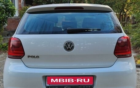 Volkswagen Polo VI (EU Market), 2012 год, 930 000 рублей, 2 фотография