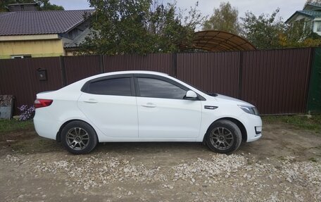 KIA Rio III рестайлинг, 2012 год, 1 000 000 рублей, 2 фотография