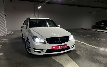 Mercedes-Benz C-Класс, 2012 год, 1 800 000 рублей, 1 фотография