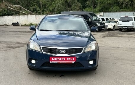 KIA cee'd I рестайлинг, 2011 год, 705 000 рублей, 2 фотография