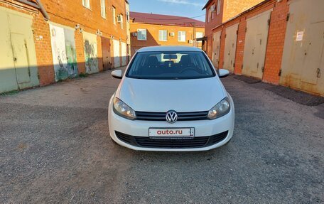 Volkswagen Golf VI, 2012 год, 1 050 000 рублей, 2 фотография