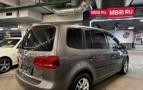 Volkswagen Touran III, 2011 год, 1 249 000 рублей, 16 фотография