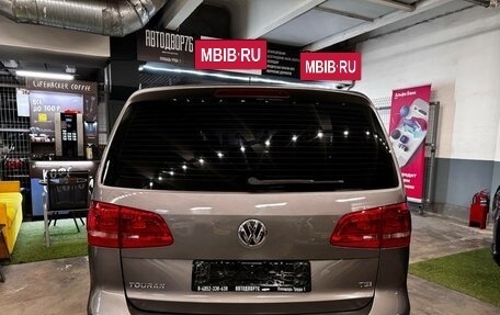 Volkswagen Touran III, 2011 год, 1 249 000 рублей, 12 фотография