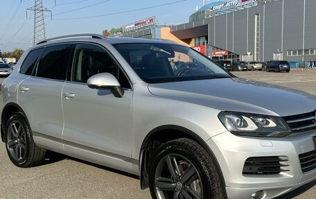 Volkswagen Touareg III, 2011 год, 1 960 000 рублей, 7 фотография