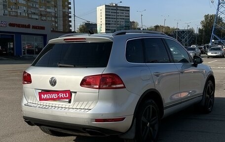 Volkswagen Touareg III, 2011 год, 1 960 000 рублей, 11 фотография