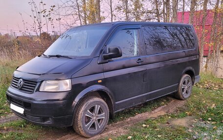 Volkswagen Transporter T5 рестайлинг, 2003 год, 950 000 рублей, 1 фотография