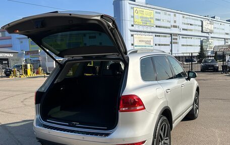 Volkswagen Touareg III, 2011 год, 1 960 000 рублей, 22 фотография