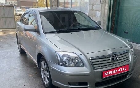 Toyota Avensis III рестайлинг, 2006 год, 900 000 рублей, 1 фотография